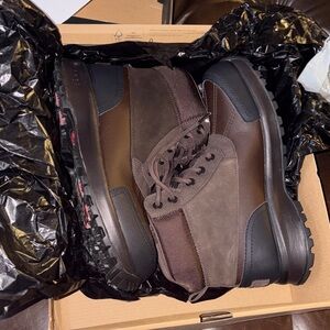 UGG Men's Two-Tone Brown and Black Boots
